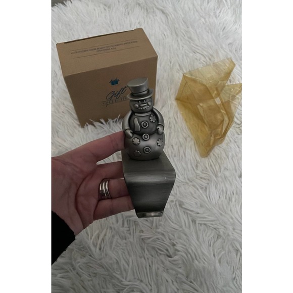 Country holiday snowman stocking holder - Picture 2 of 6